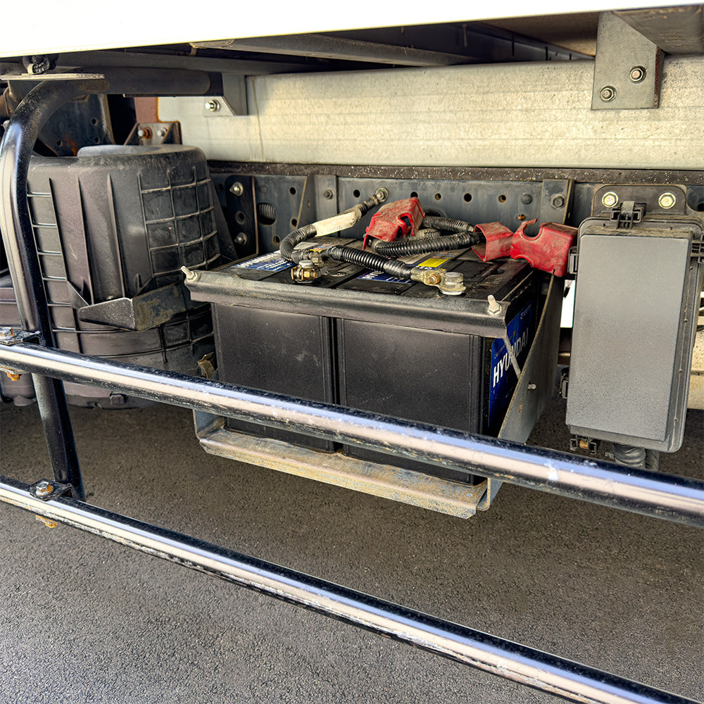 2014 Nissan Atlas - Box body
