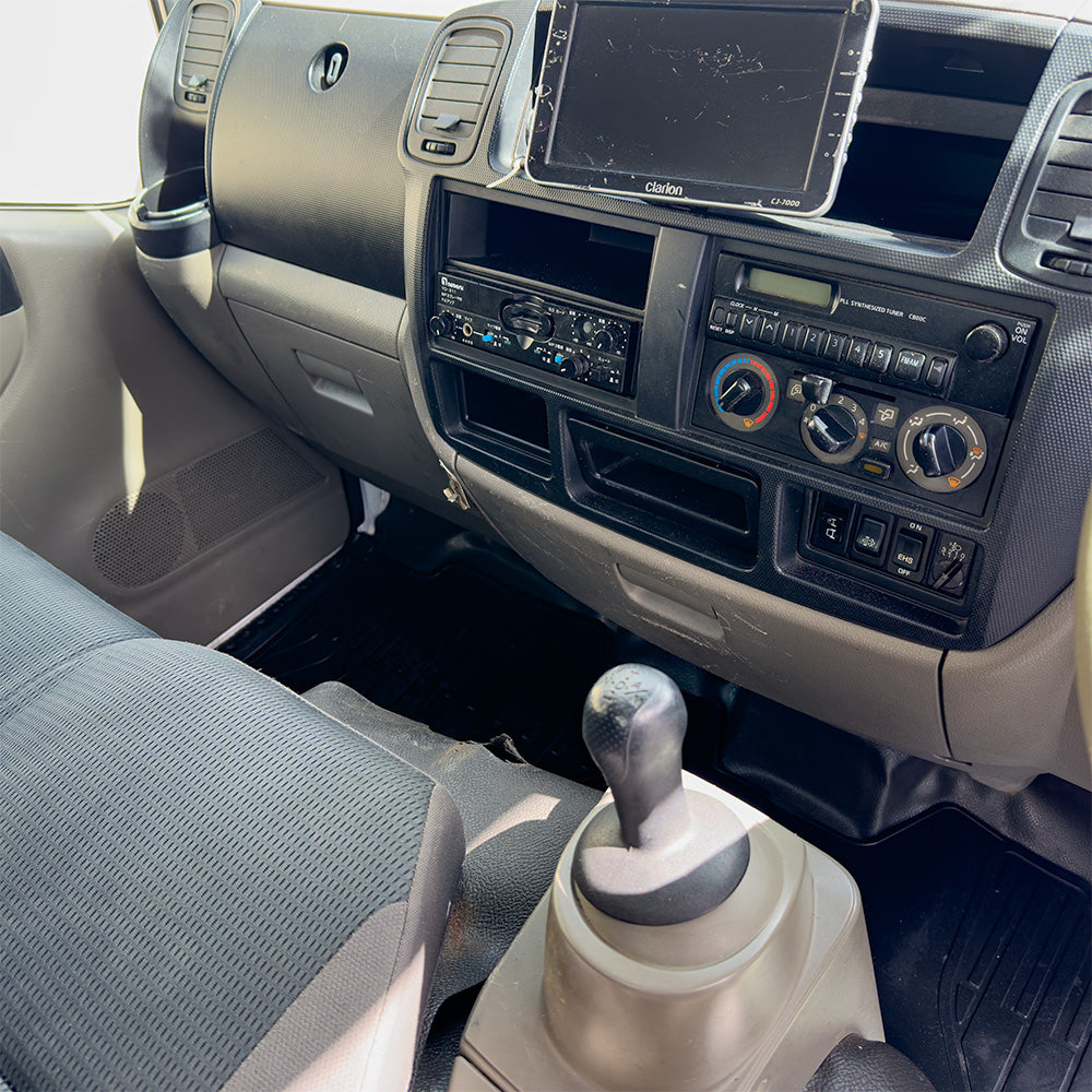2014 Nissan Atlas - Box body