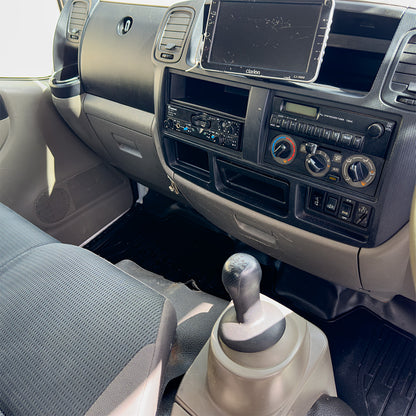 2014 Nissan Atlas - Box body